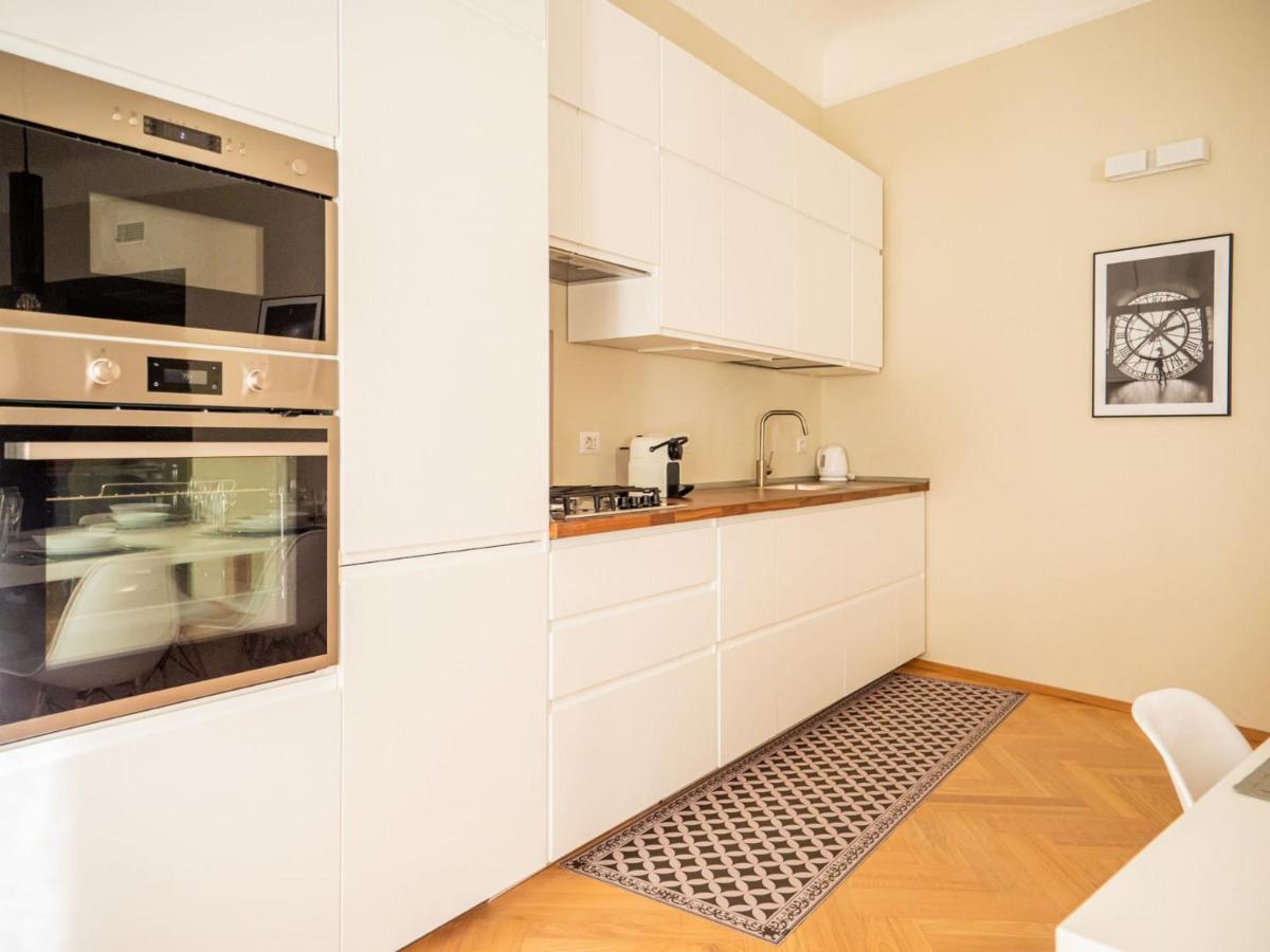 Cozy two-bedrooms apartment in Pasteur district Milan Extérieur photo